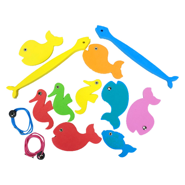 بازی آموزشی و سرگرمکننده دو کودک با جانوران دریایی