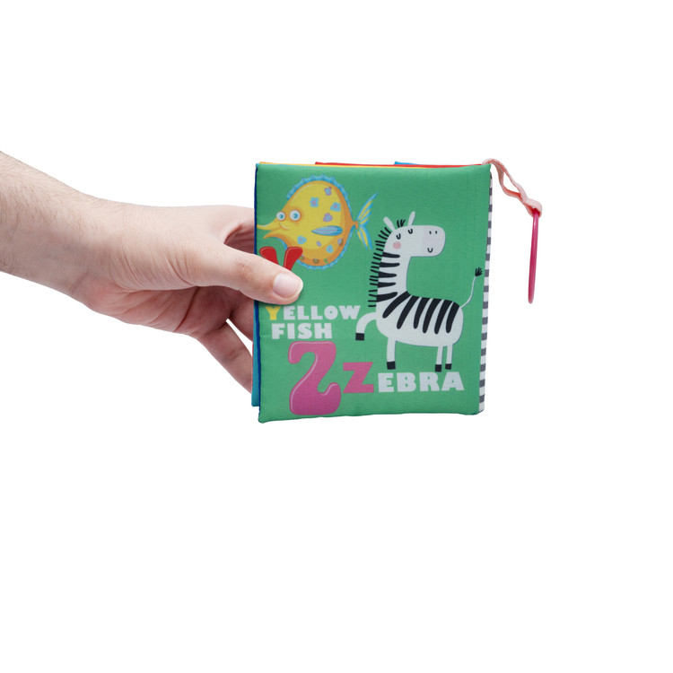 تاب پارچهای کودک، یادگیری حروف انگلیسی و تقویت علاقه به زبان دوم